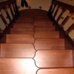 Лестница "гусиный шаг" из сосны